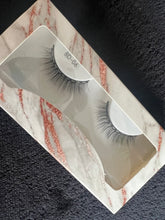 Load image into Gallery viewer, Magnetic Eyelashes