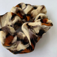 Load image into Gallery viewer, Assorted Scrunchies